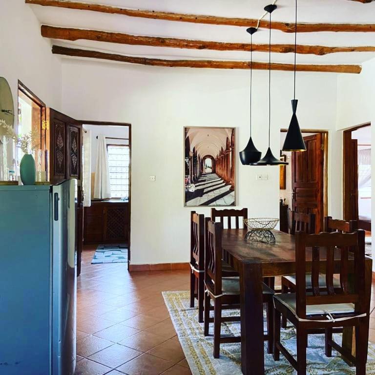Villa Isla Del Amore Watamu Bagian luar foto