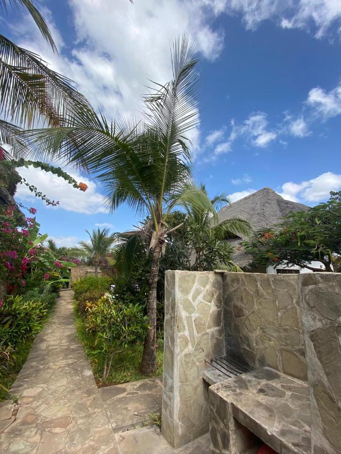 Villa Isla Del Amore Watamu Bagian luar foto